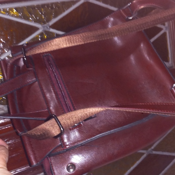 Ladies Convertible Backpack Purse - Picture 4 of 9